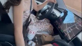 Jameliz – Jellybeanbrains Onlyfans Sextape Handjob Boyfriend In Car
